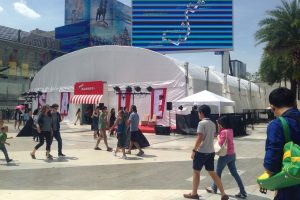 เต็นท์ผ้าใบติดแอร์ขนาดใหญ่ให้เช่า อกาเต็นท์ผ้าใบ