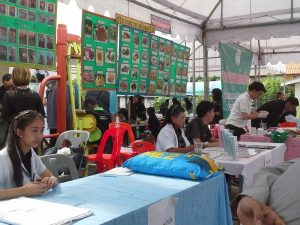 เต็นท์ผ้าใบทรงโค้ง เต็นท์ผ้าใบขนาดใหญ่ อกาเต็นท์ผ้าใบ