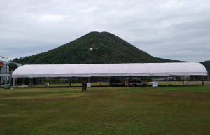 เต็นท์ผ้าใบทรงโค้ง เต็นท์ผ้าใบขนาดใหญ่ อกาเต็นท์ผ้าใบ