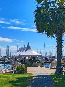 เต็นท์ผ้าใบสั่งทำตามแบบ เต็นท์ผ้าใบทรงฟูจิ