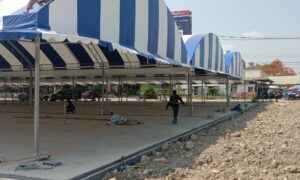 เต็นท์ผ้าใบทรงโค้ง เต็นท์ผ้าใบขนาดใหญ่ อกาเต็นท์ผ้าใบ